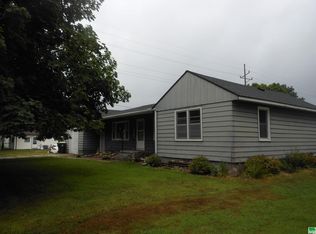 2630 Rebecca St, Sioux City, IA 51103