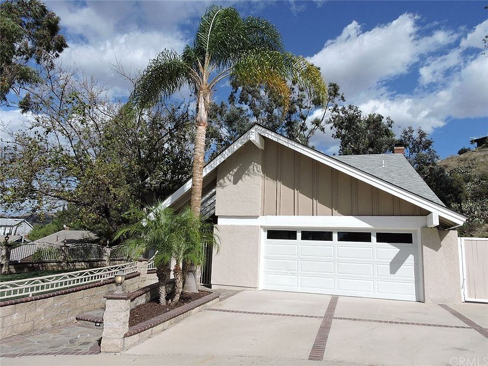 1st image of 1023 N Los Altos Pl