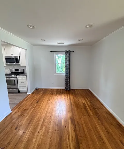 2303 Katherine Ave — Photo 14