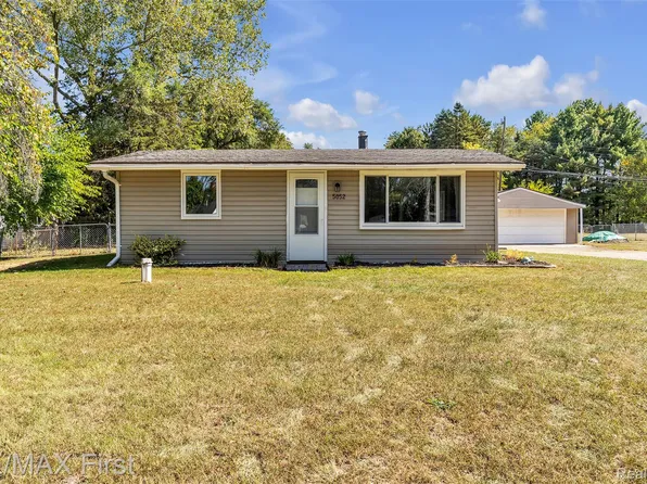 5052 Mary Sue Ave, Clarkston, MI 48346