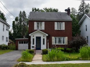 158 1st Ave, Gloversville, NY 12078