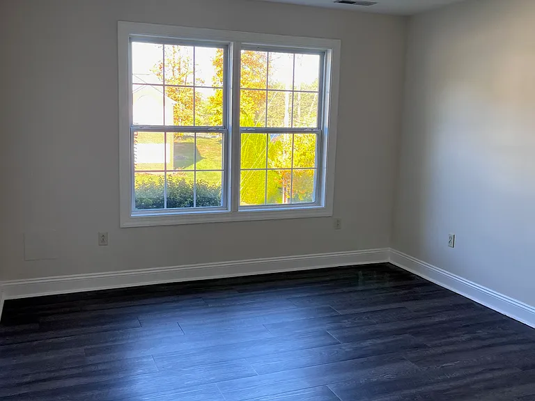 200 Barkwood St — Photo 5