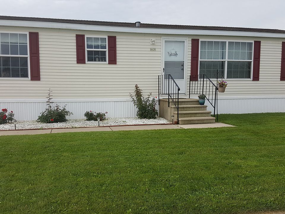 1st image of 8608 Sparrow St