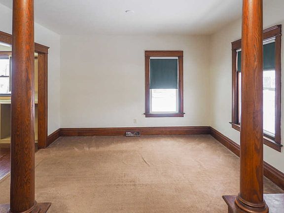 5th image of 84 Wabash Ave N