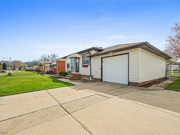3rd image of 30212 Gebhart Pl