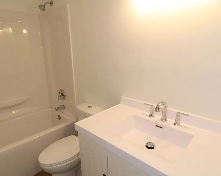 517 Maple St — Photo 12