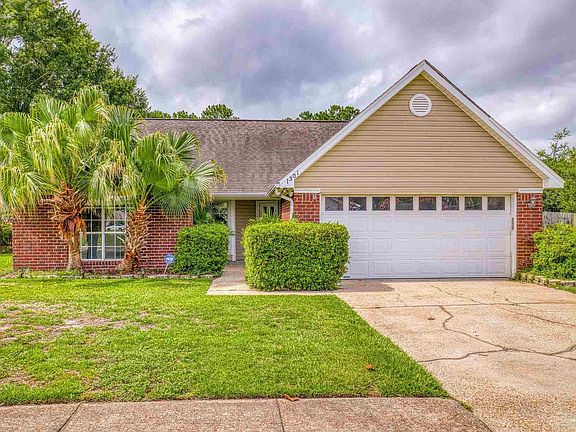2nd image of 1301 Sterling Point Dr