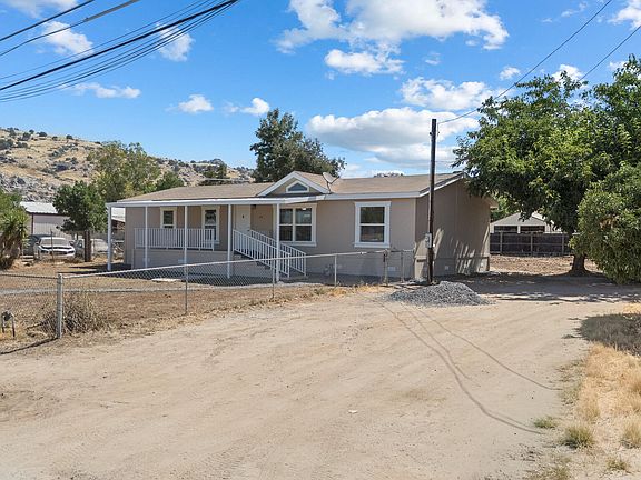 4th image of 214 Baxley Street