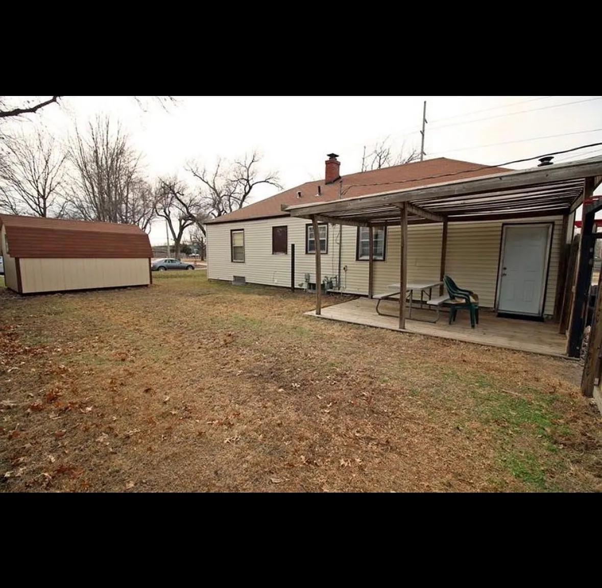 4 bed, 1115 sqft, $1,300 — Photo 1