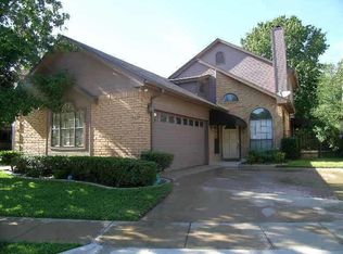 3021 Everest Dr, Bedford, TX 76021