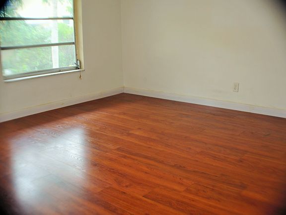 5th image of 2313 Garfield St