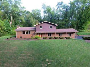 123 Valentine Dr, Coraopolis, PA