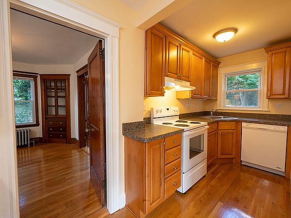 Kitchen - Dining room