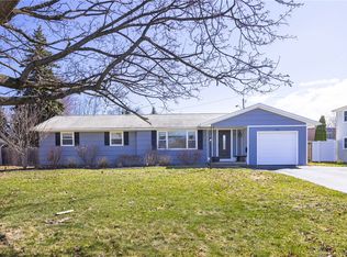 116 Meadowbriar Rd, Rochester, NY 14616