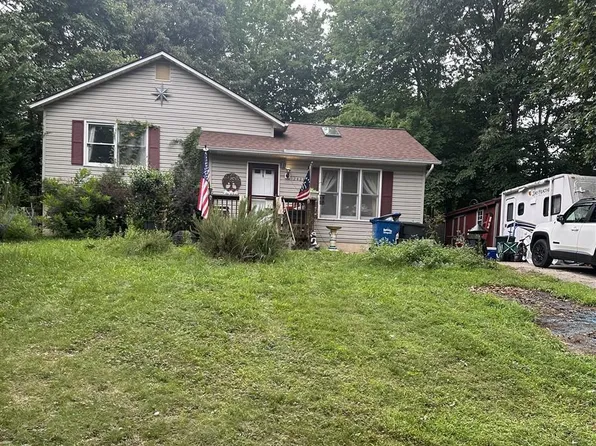 12423 San Jose Ln, Lusby, MD 20657
