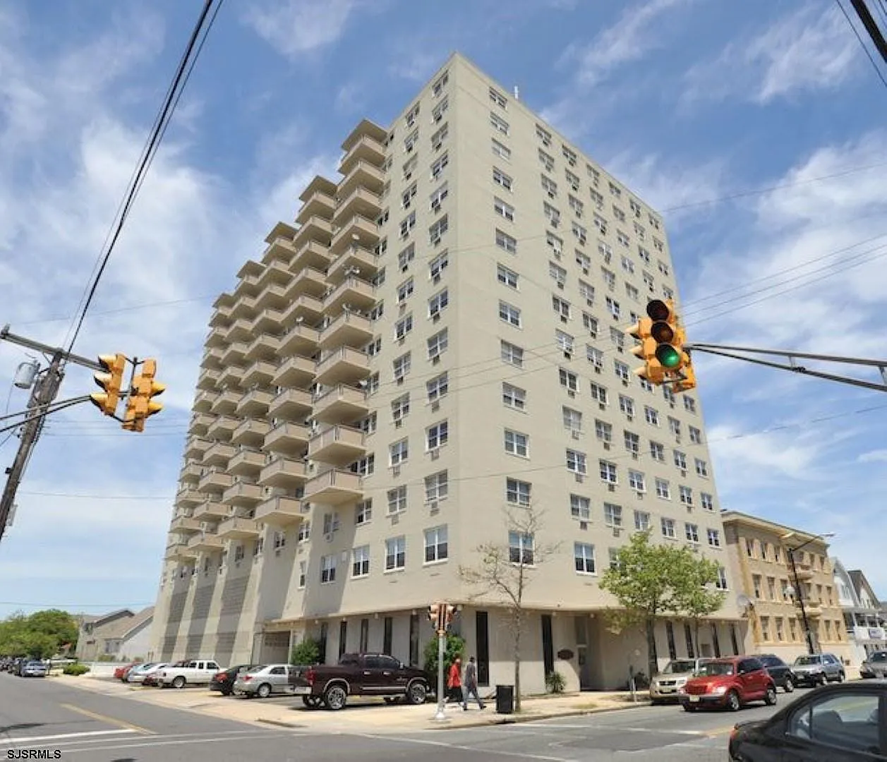 1 bed, 1.0 bath, 525 sqft, $1,500 — Photo 1