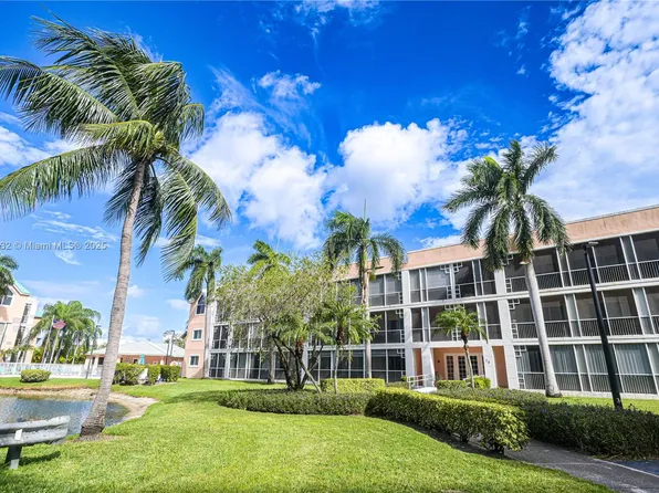 85 Gulfstream Rd APT 304A, Dania Beach, FL 33004