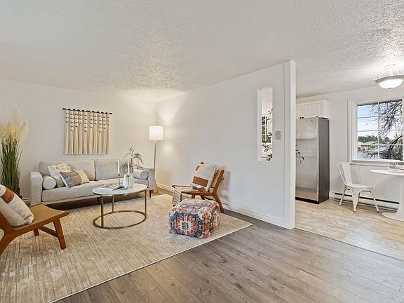 4th image of 7702 N Brownsville Ct
