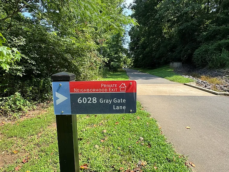 6523 Clavell Ln #L — Photo 28