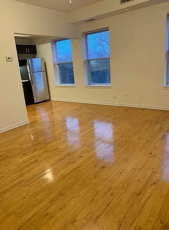 1 bed, 1.0 bath, 696 sqft, $1,979 — Photo 4