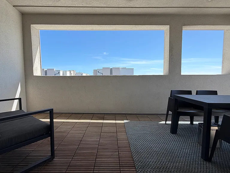 211 Paramount — Photo 18