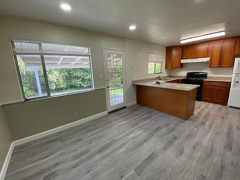 40552 Verne St — Photo 14