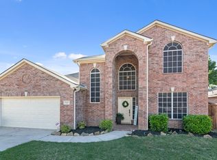 7617 Parkwood Plaza Dr, Fort Worth, TX 76137