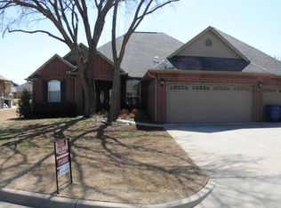 3221 W Cypress Mill Ave, Stillwater, OK 74074