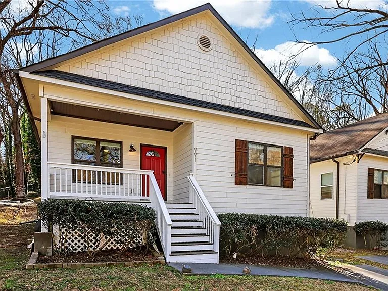 991 Ada Ave NW — Photo 1
