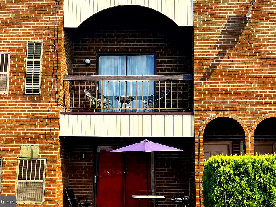 1st image of 2727 Rhawn St