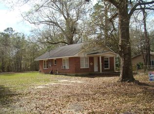 218 W Sycamore Rd, Picayune, MS 39466