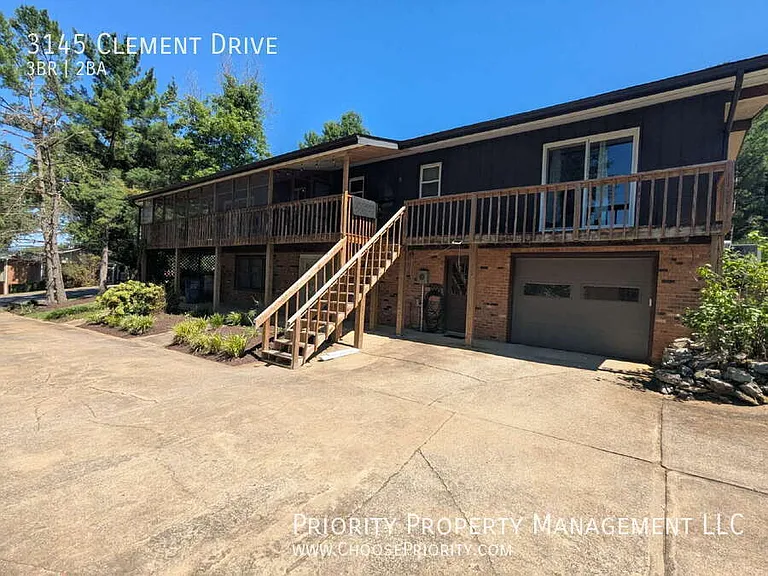 3145 Clement Dr — Photo 14
