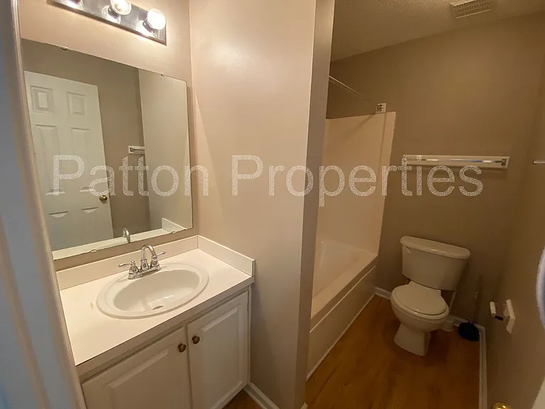 214 Elders Pond Dr — Photo 14