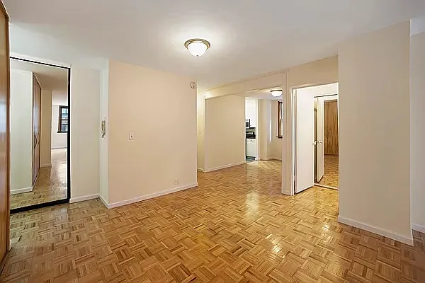 Rented by RELO REDAC INC. | media 17