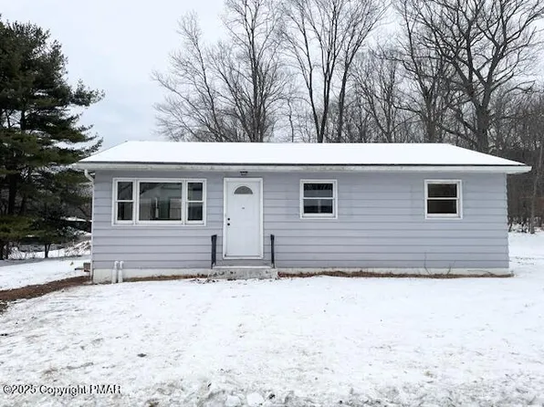 152 Burton Rd, Cresco, PA 18326