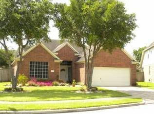 803 Deer Hollow Dr, Sugar Land, TX 77479