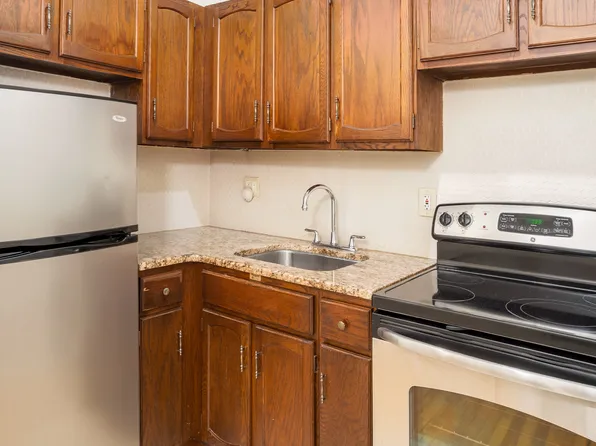 234 East 35th Street image 5 of 11