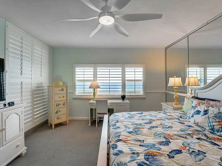 840 Ocean Dr #Penthouse C — Photo 21