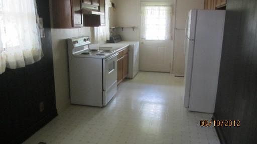 4th image of 224 Sioux Ave