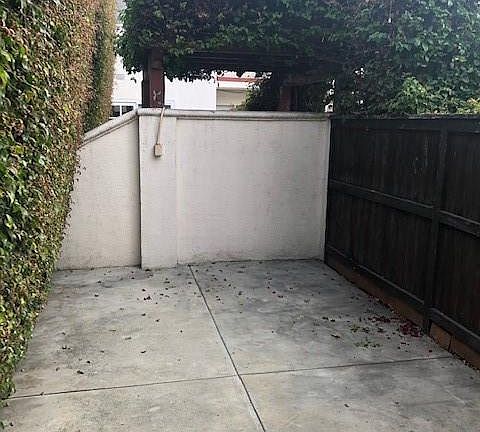 2nd image of 11178 Culver Blvd #1-01
