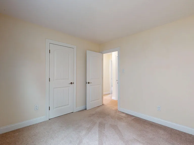 214 5th St N #1 — Photo 30