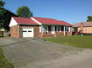 137 Long Meadow Dr, Greensburg, KY 42743