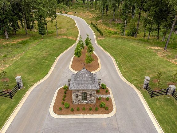 2nd image of 795 Bridgewater Dr Lot 10