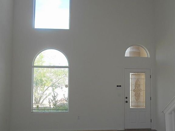 3rd image of 3729 Piedras Negras Dr