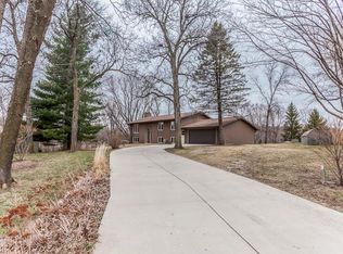 3933 Squaw Rd, Ames, IA 50014