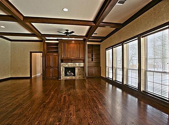 4th image of 825 Southview Trl