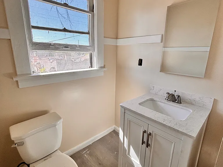 3421 E Mission Rd #9 — Photo 14