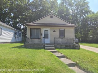 1605 Donora St, Lansing, MI 48910