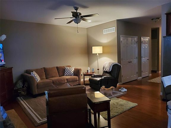 4th image of 545 Park Side Estates Ct