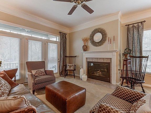 3rd image of 6579 Lantana Dr